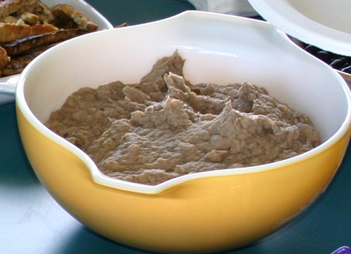 Refried beans in bowl