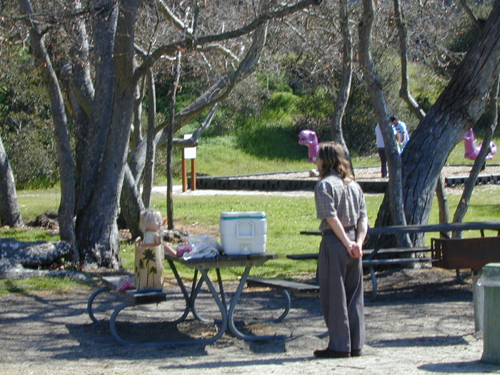 Miriam & Michael picnicking in Toro Park