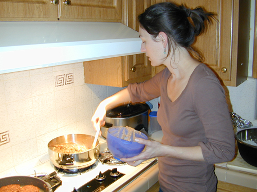 Jessica making curry