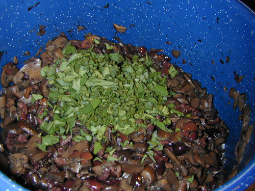 Mushrooms with olives and sage added