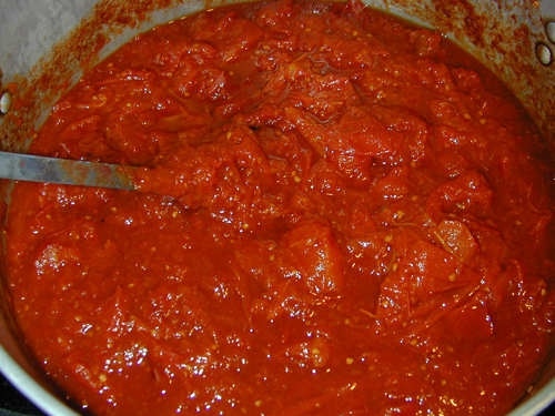 Tomato sauce ready for pureeing