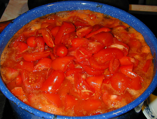 Simmering tomatoes